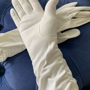 Elegant White Long Gloves